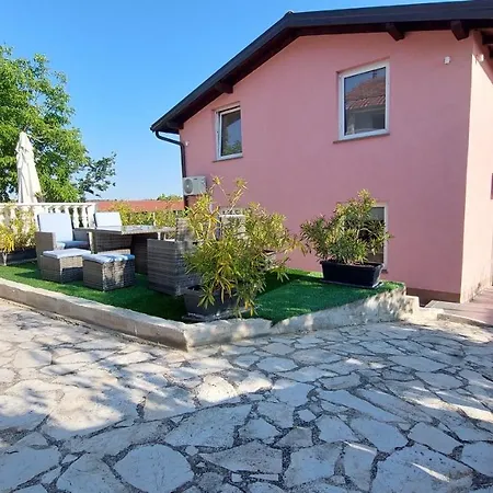 Villa Neyra