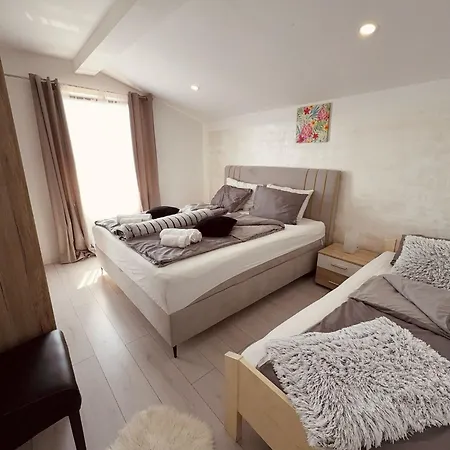 Neyra Villa